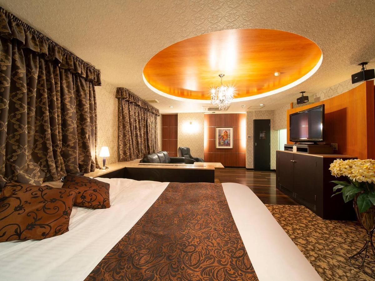 Hotel U'S Kouroen (Adults Only) Nishinomiya Ngoại thất bức ảnh